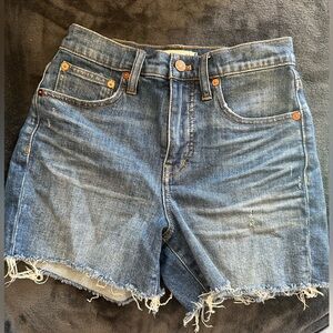 Madewell High Rise Denim Shorts 💙